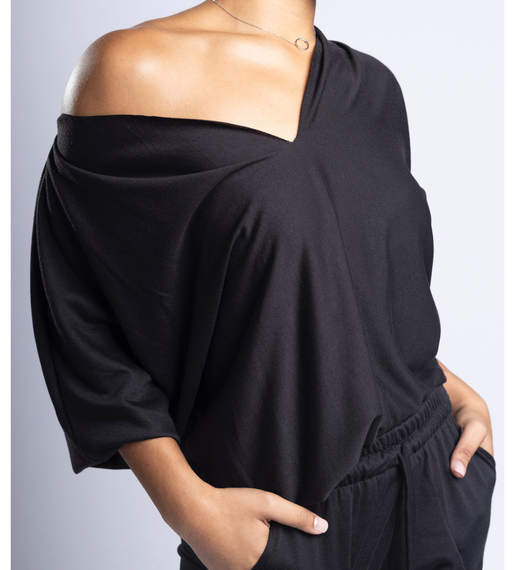 LINDSEY - Cut Neck Top - Black Noir